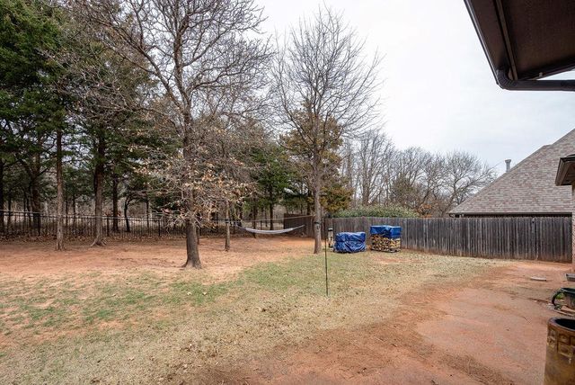 7301 Whirlwind Way, Edmond, OK 73034