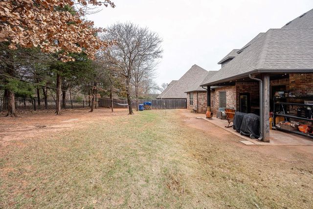 7301 Whirlwind Way, Edmond, OK 73034