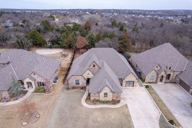 7301 Whirlwind Way, Edmond, OK 73034