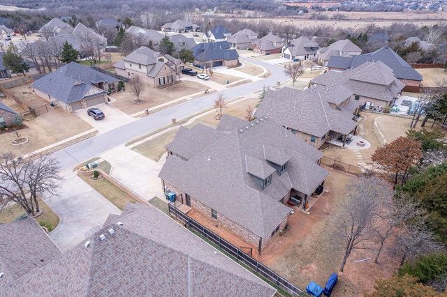 7301 Whirlwind Way, Edmond, OK 73034
