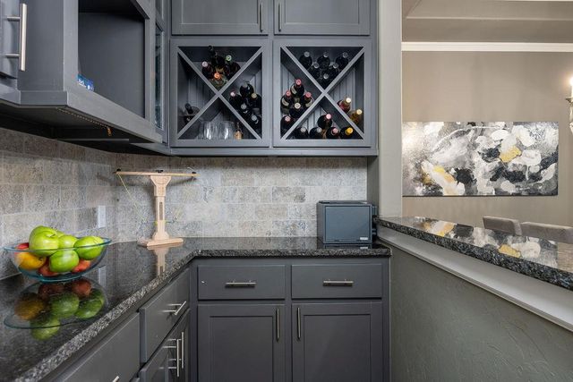 7301 Whirlwind Way, Edmond, OK 73034