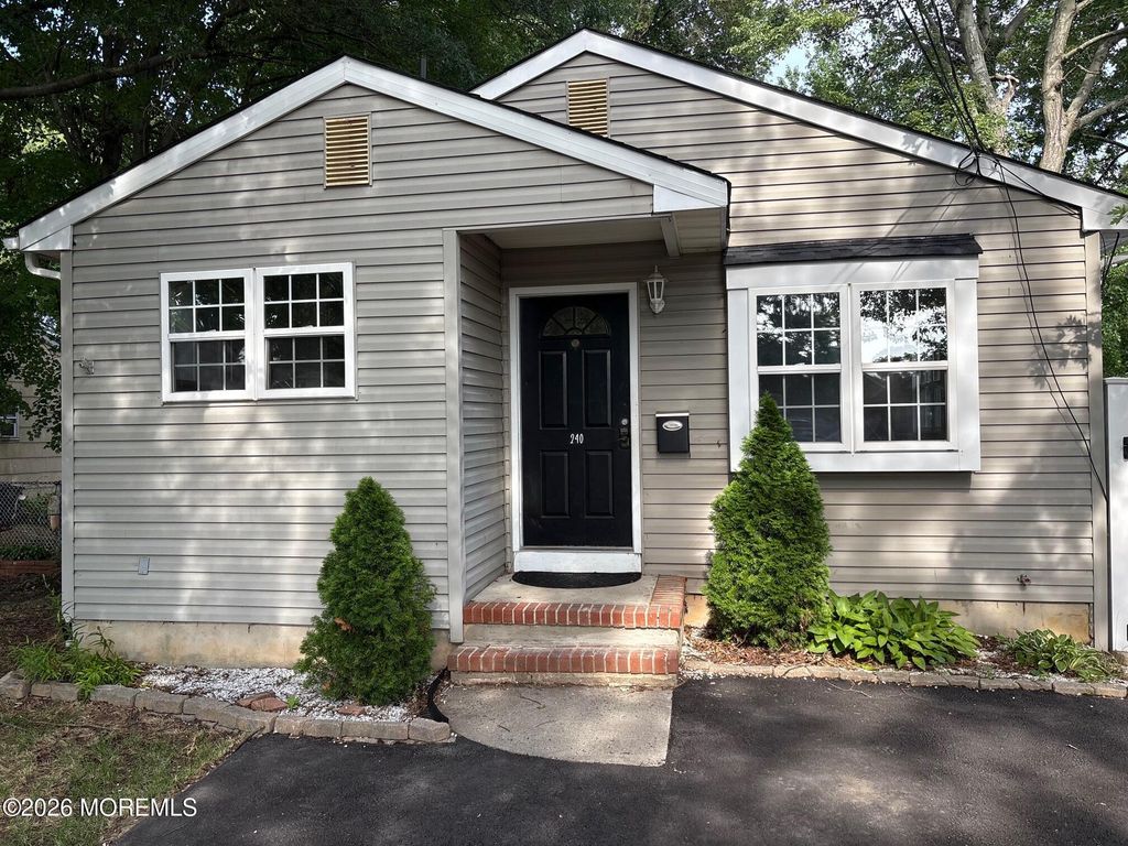 240 Atlantic Avenue, North Middletown, NJ 07748