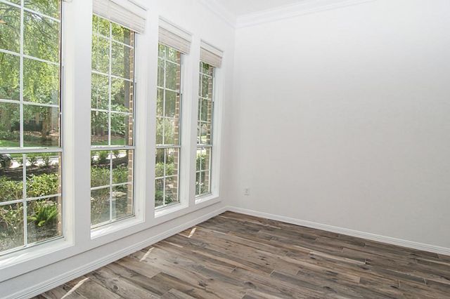 143 N Shawnee Ridge Circle, The Woodlands, TX 77382