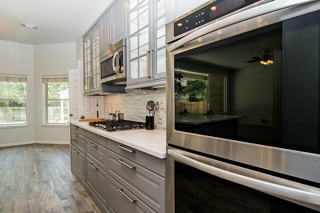 143 N Shawnee Ridge Circle, The Woodlands, TX 77382