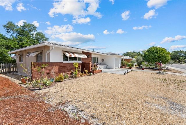 2124 GREENBRIAR BOULEVARD, Clearwater, FL 33763