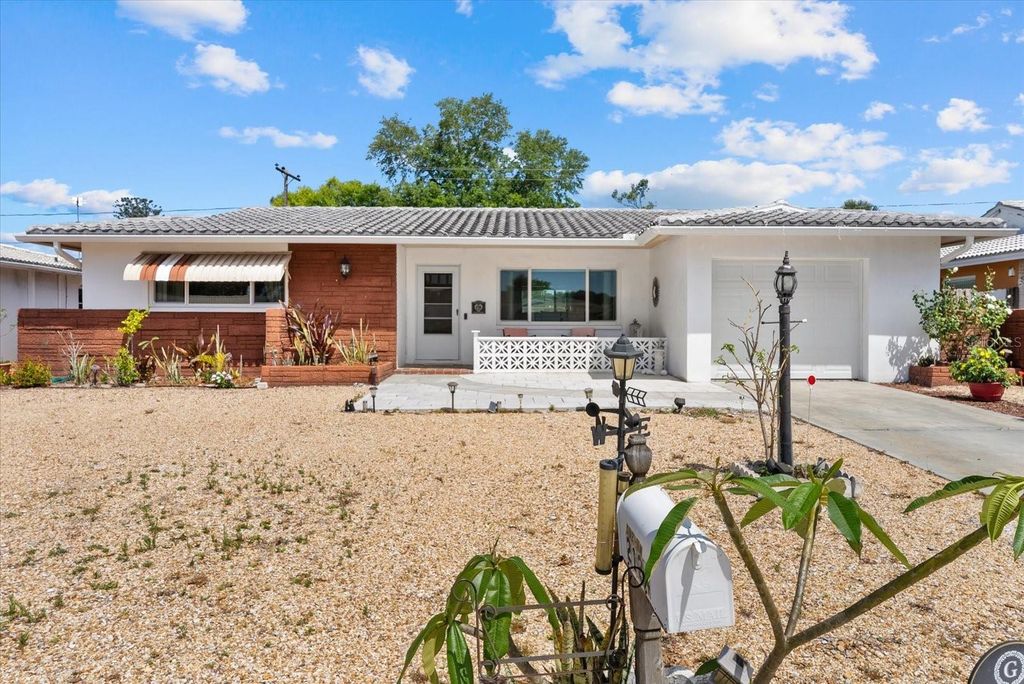 2124 GREENBRIAR BOULEVARD, Clearwater, FL 33763