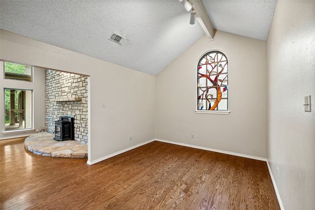 10100 Ravenswood Road, Granbury, TX 76049