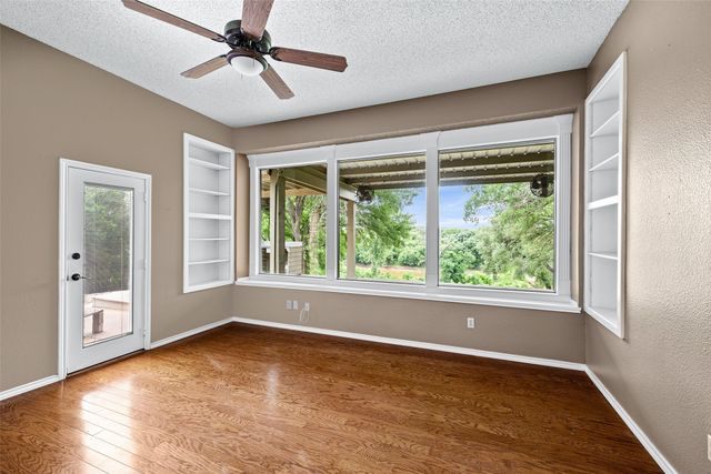 10100 Ravenswood Road, Granbury, TX 76049