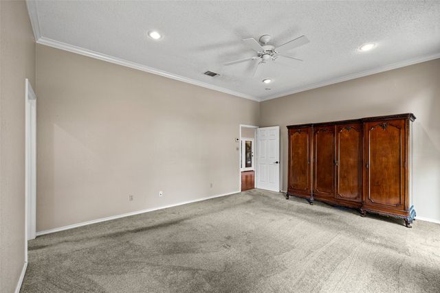 10100 Ravenswood Road, Granbury, TX 76049