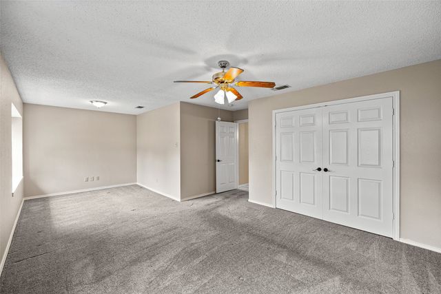 10100 Ravenswood Road, Granbury, TX 76049