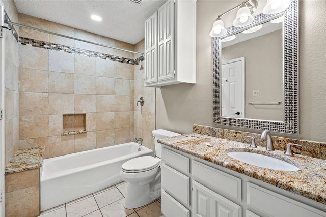 10100 Ravenswood Road, Granbury, TX 76049