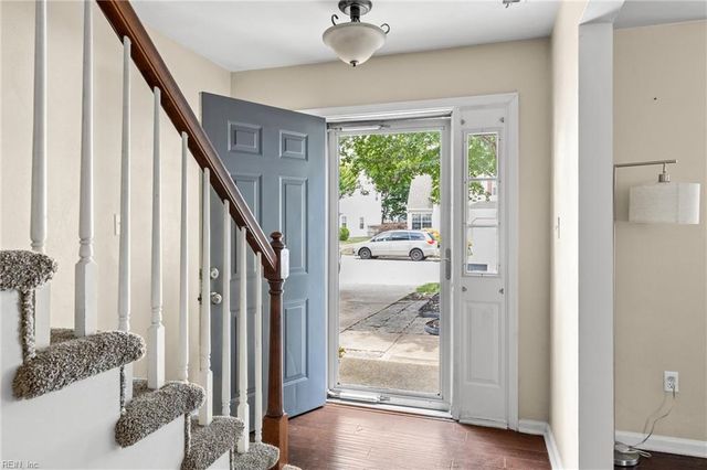 1464 Berkshire DR, Newport News, VA 23602