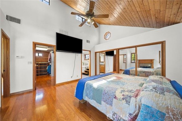 917 N Huntington, San Fernando, CA 91340