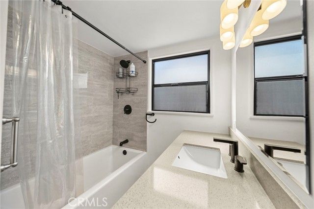 917 N Huntington, San Fernando, CA 91340