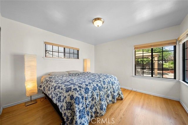 917 N Huntington, San Fernando, CA 91340