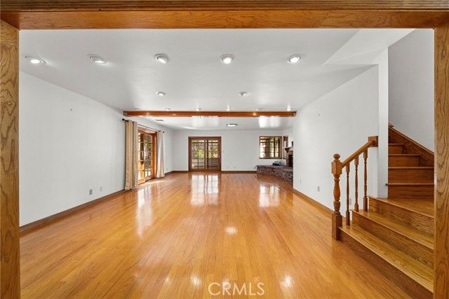 917 N Huntington, San Fernando, CA 91340