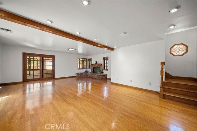 917 N Huntington, San Fernando, CA 91340