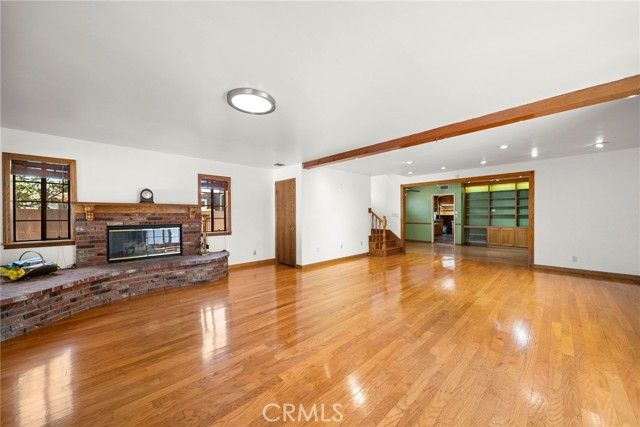 917 N Huntington, San Fernando, CA 91340