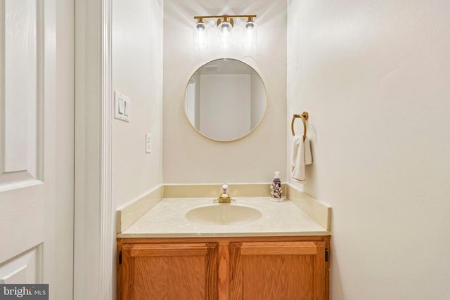 14600 JENN CT, Centreville, VA 20120