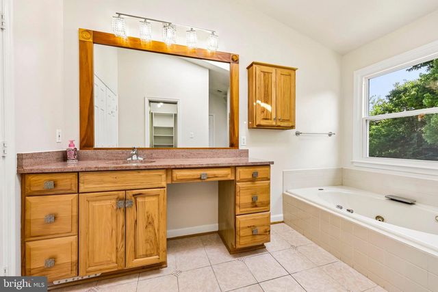 14600 JENN CT, Centreville, VA 20120