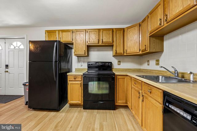 14600 JENN CT, Centreville, VA 20120