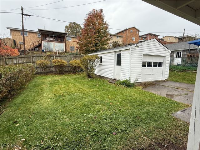 2616 Hollywood Boulevard, Steubenville, OH 43952