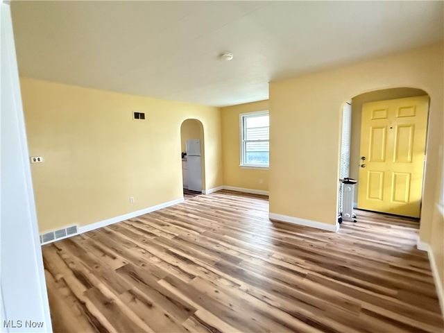 2616 Hollywood Boulevard, Steubenville, OH 43952