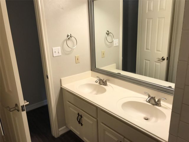 1435 Basswood Springs Court, Houston, TX 77062