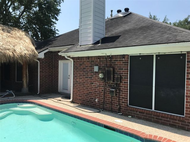 1435 Basswood Springs Court, Houston, TX 77062