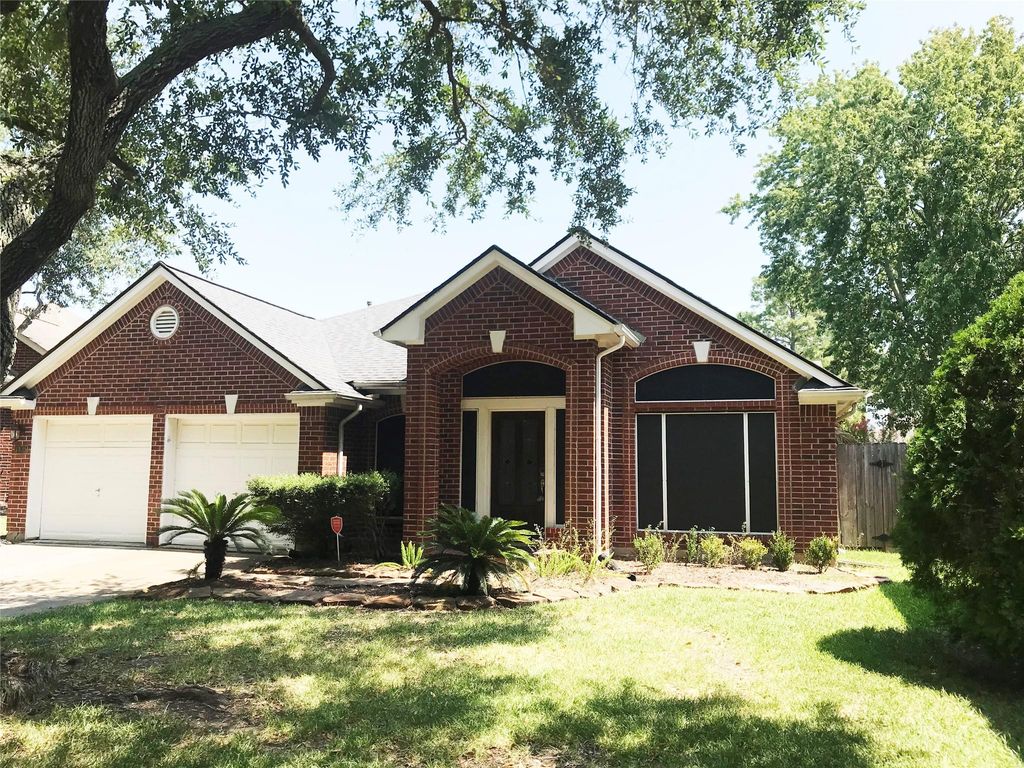 1435 Basswood Springs Court, Houston, TX 77062