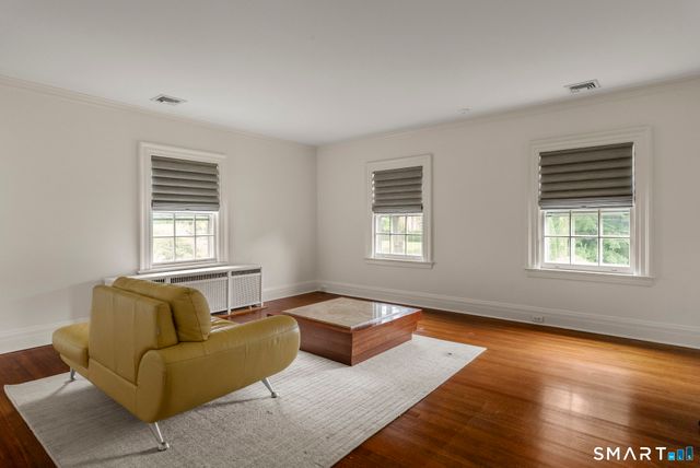 33 Sycamore Road, West Hartford, CT 06117