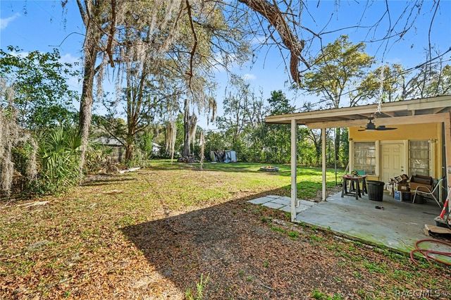 9101 S Sunset Point, Floral City, FL 34436
