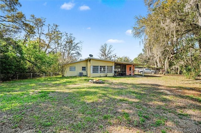 9101 S Sunset Point, Floral City, FL 34436