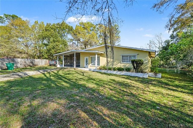 9101 S Sunset Point, Floral City, FL 34436