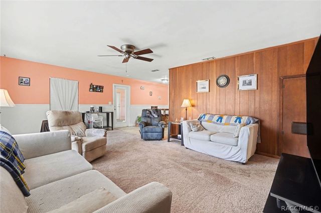 9101 S Sunset Point, Floral City, FL 34436