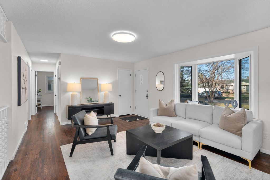 8317 67th Avenue N, Brooklyn Park, MN 55428