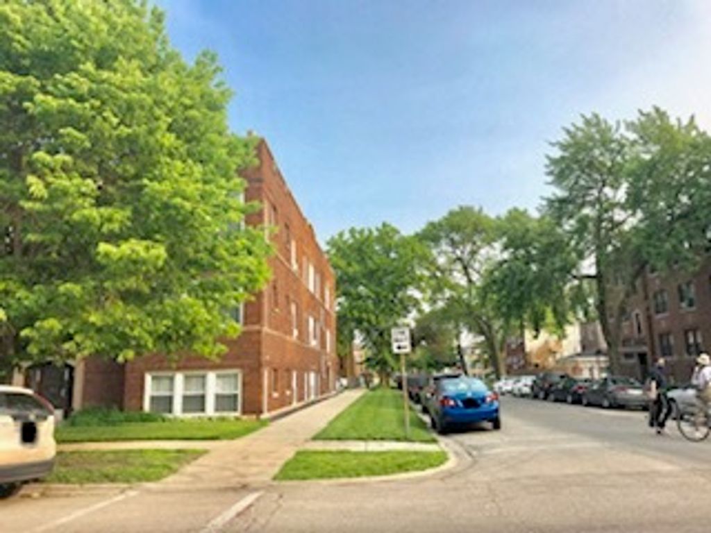 4657 W Schubert Street, Chicago, IL 60639 — photo 2