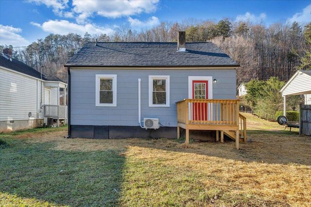1890 Daniels Creek RD, Collinsville, VA 24078
