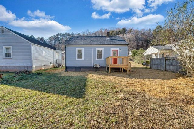 1890 Daniels Creek RD, Collinsville, VA 24078