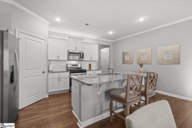 454 Fenwick Drive, Woodruff, SC 29388