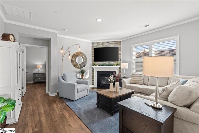 454 Fenwick Drive, Woodruff, SC 29388