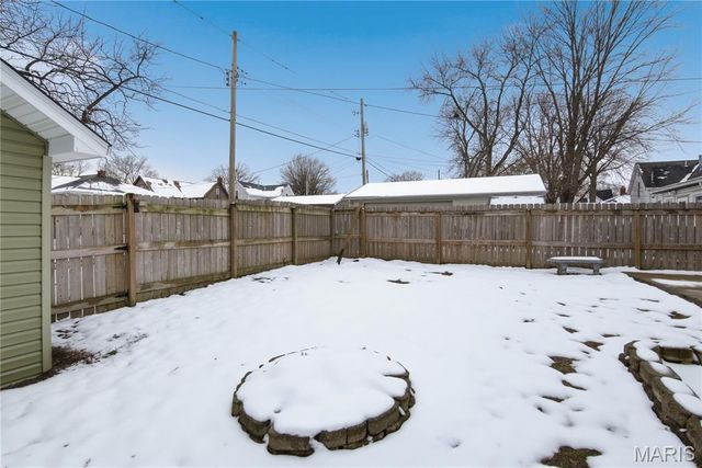 415 W 3rd Street, O'fallon, IL 62269