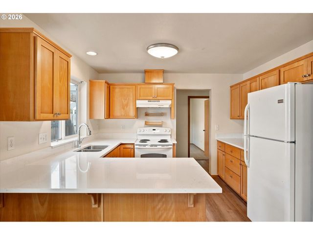 5419 N YALE St, Portland, OR 97203