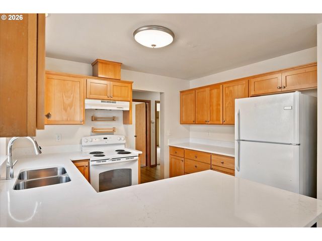 5419 N YALE St, Portland, OR 97203