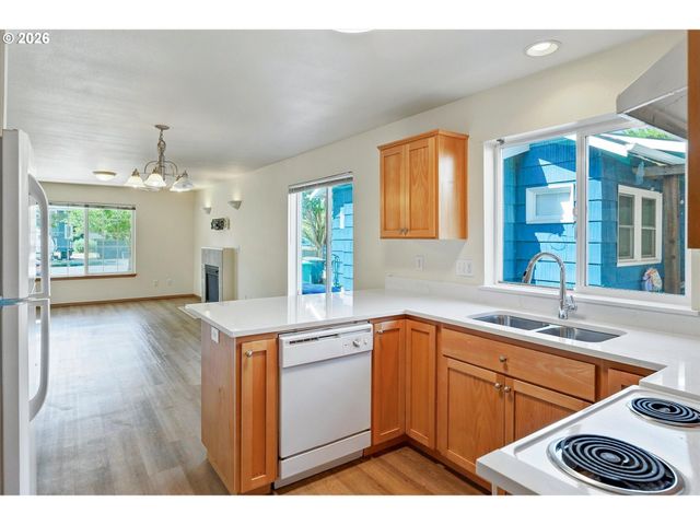 5419 N YALE St, Portland, OR 97203