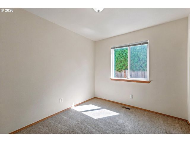 5419 N YALE St, Portland, OR 97203
