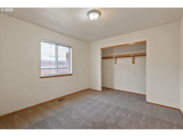 5419 N YALE St, Portland, OR 97203