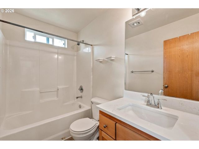 5419 N YALE St, Portland, OR 97203