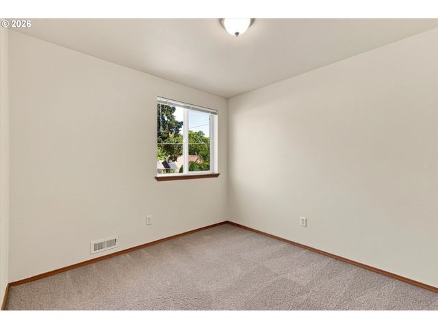 5419 N YALE St, Portland, OR 97203