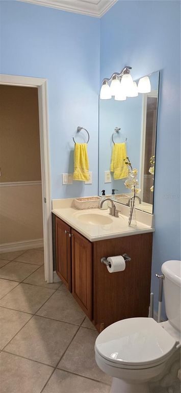 Image 15 of property listing at 10021 HART BRANCH CIRCLE, Orlando, FL 32832
